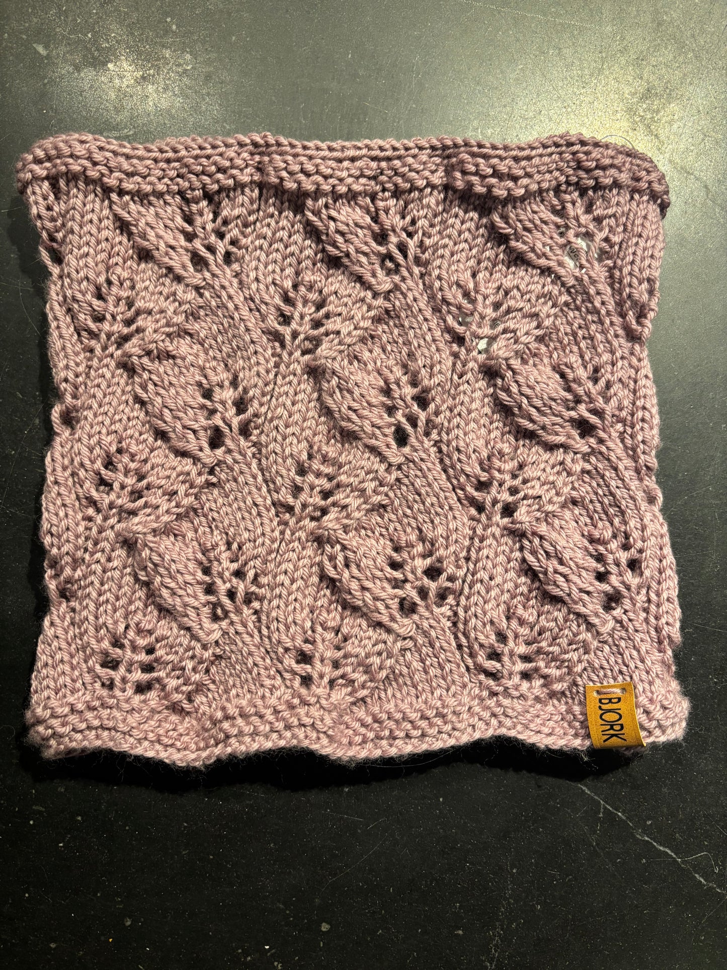 Fínt | Hand Knit Cowl