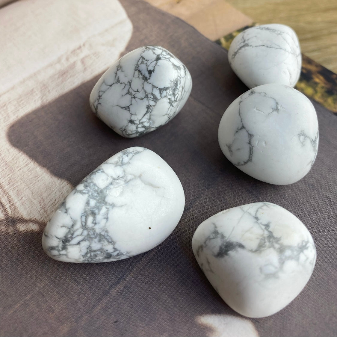 Howlite Tumbled Stone