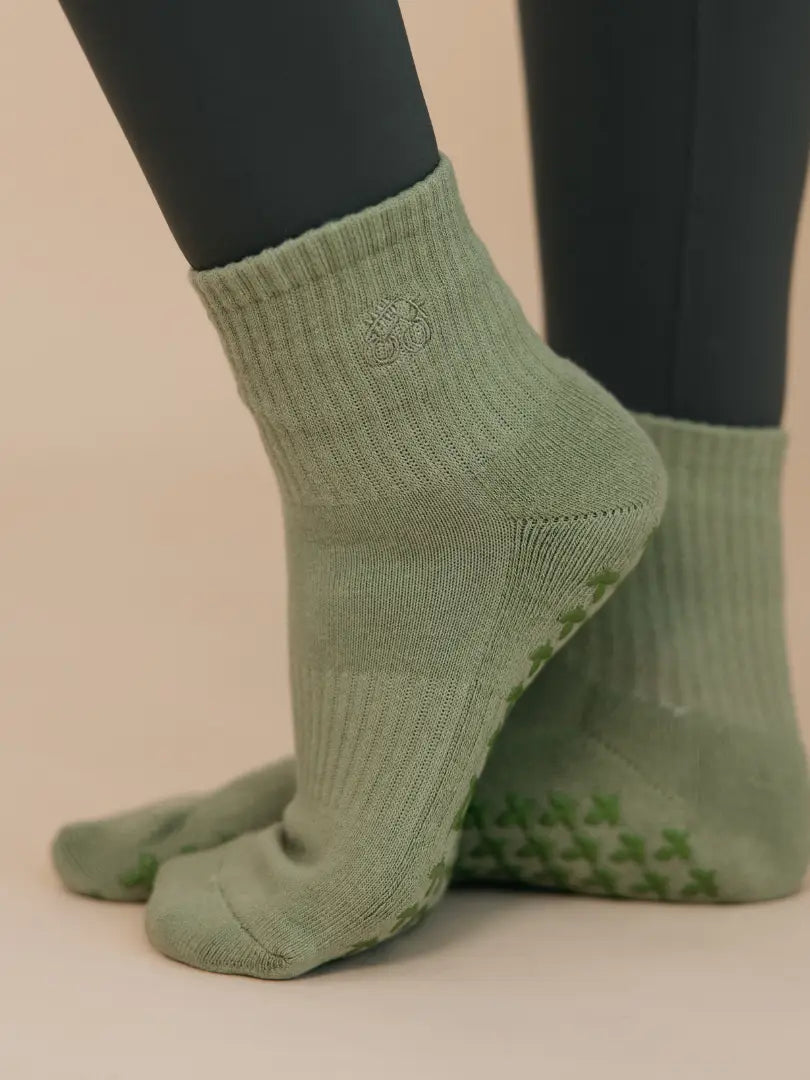 The Daily Grind Grip Sock | Classic Crew