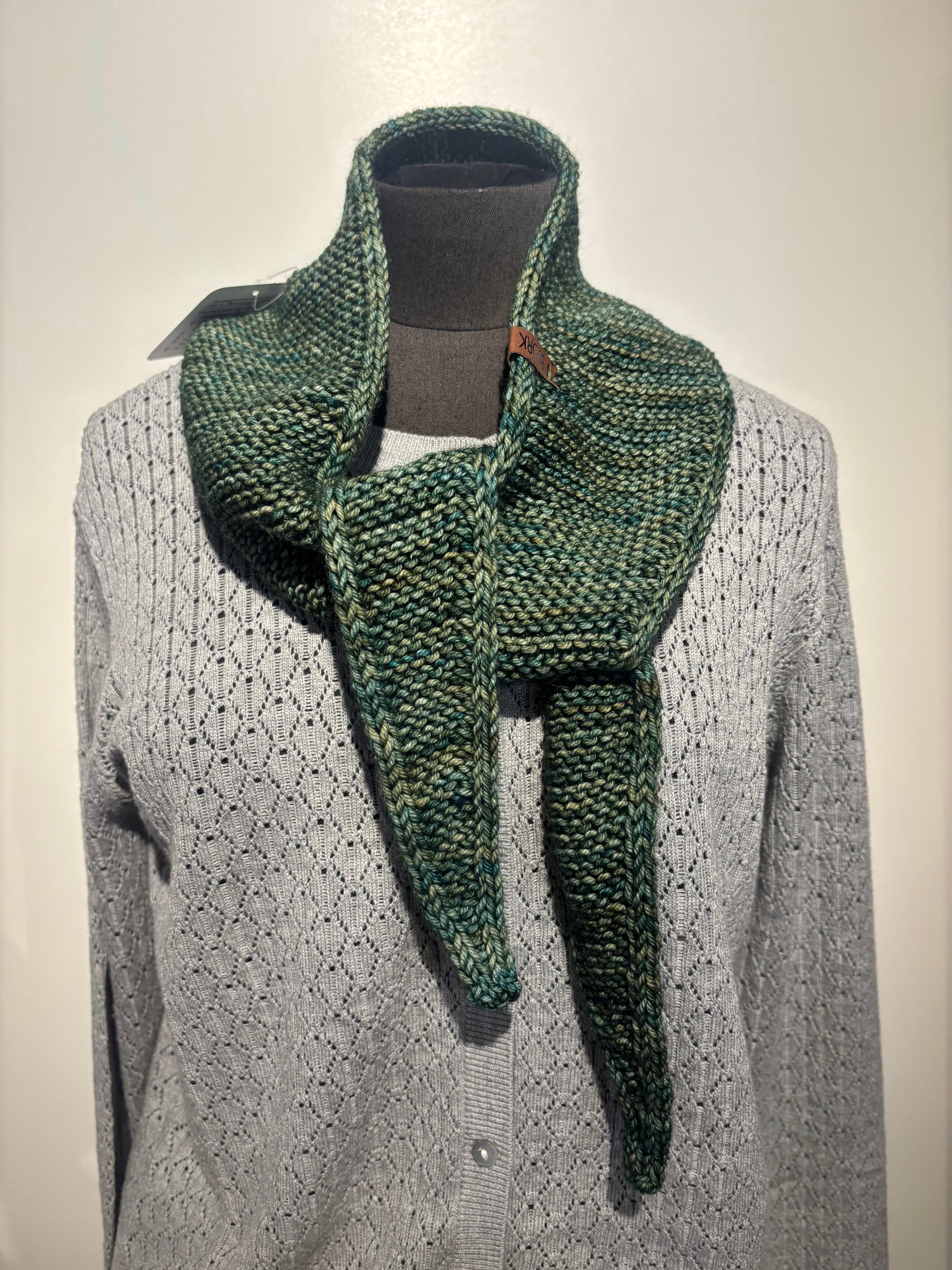 Fia | Hand Knit Scarf