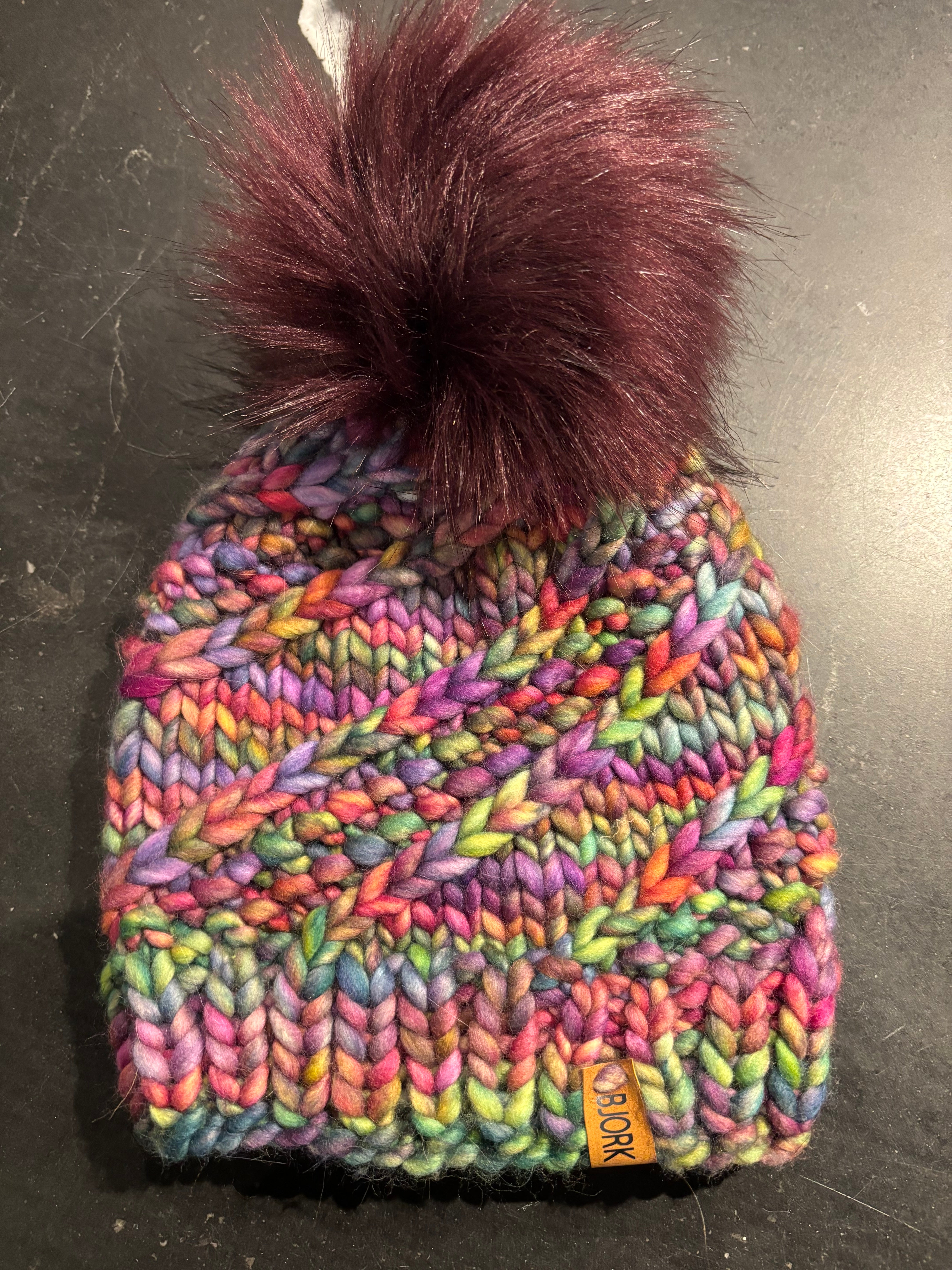 Fura | Hat With Pom Pom