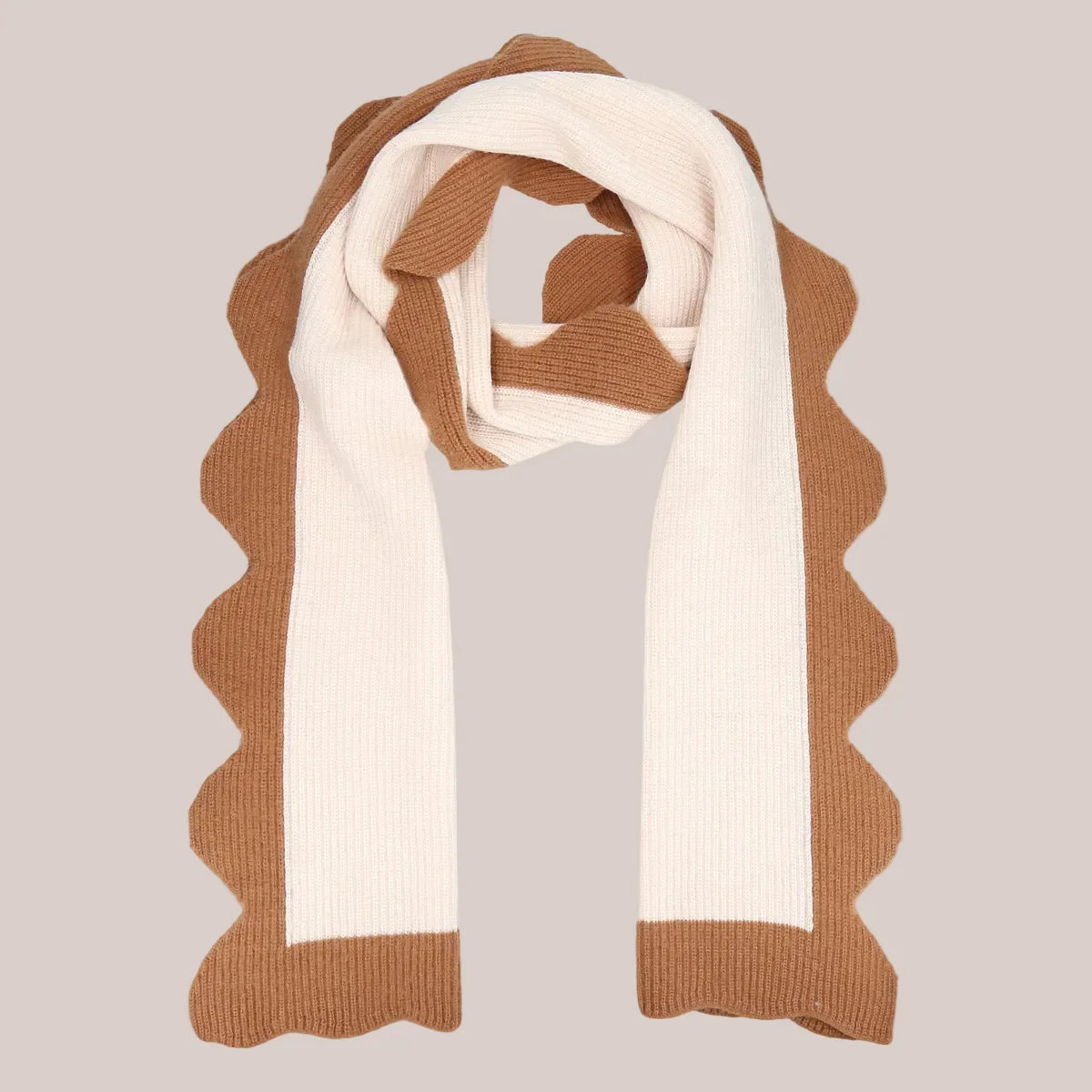 Pillow | Scalloped Scarf