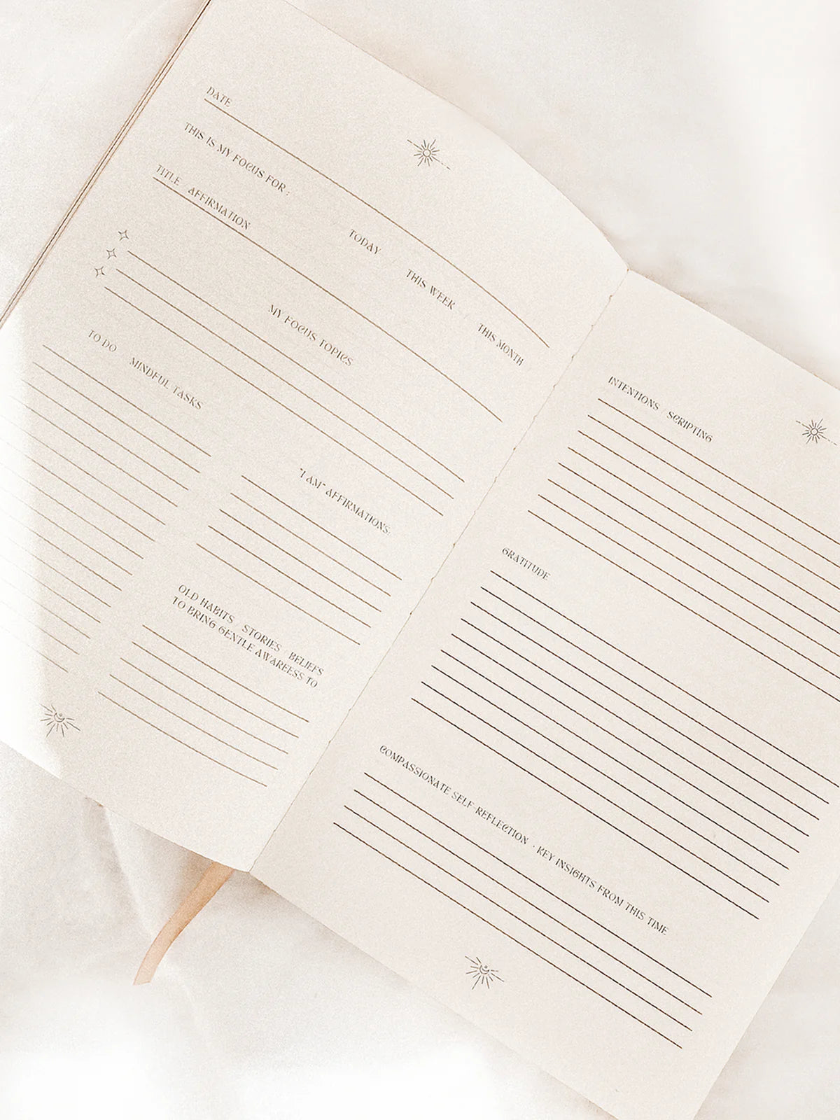 'INNER FOCUS' RITUAL JOURNAL • LINEN