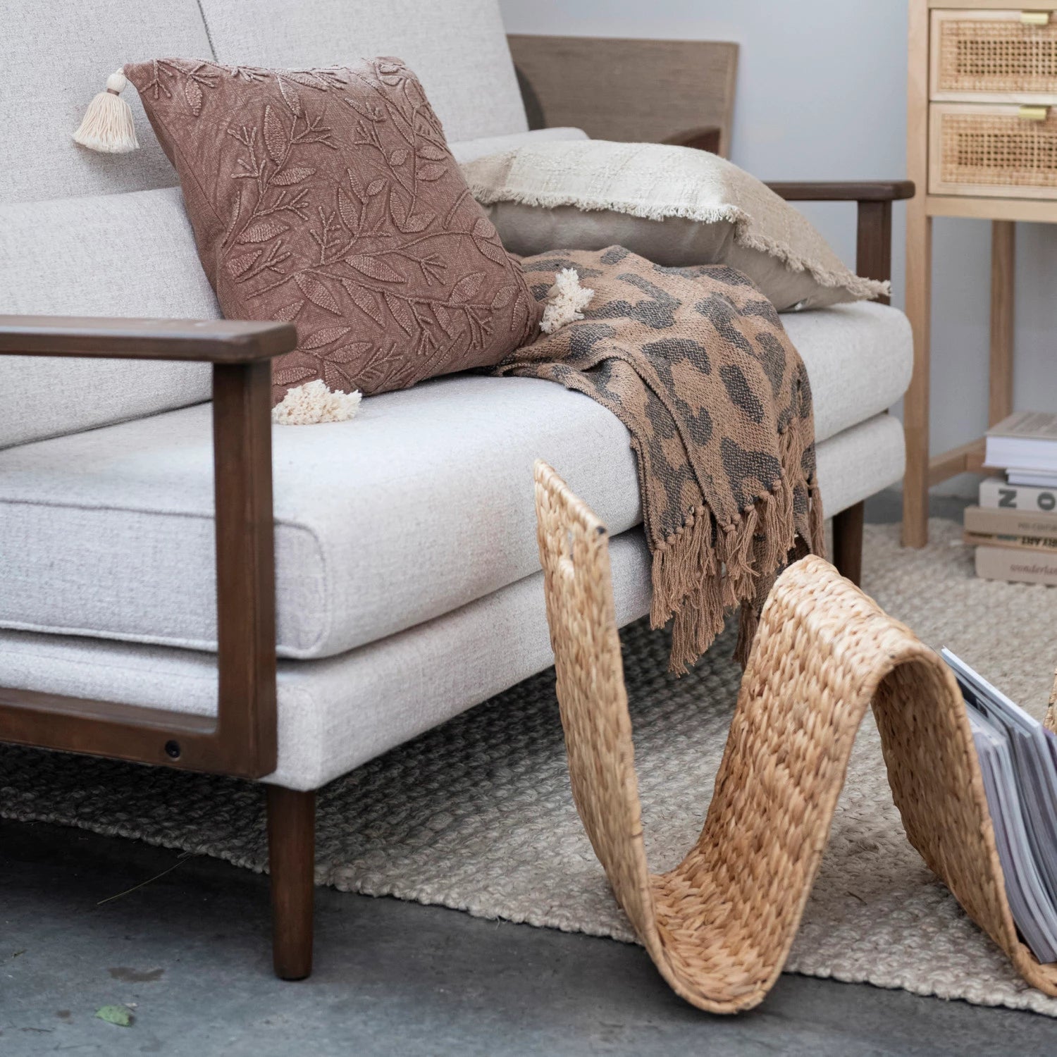 Handwoven Water Hyacinth Magazine Holder