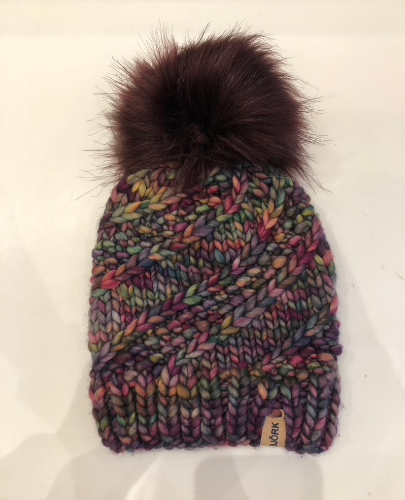 Fura | Hat With Pom Pom