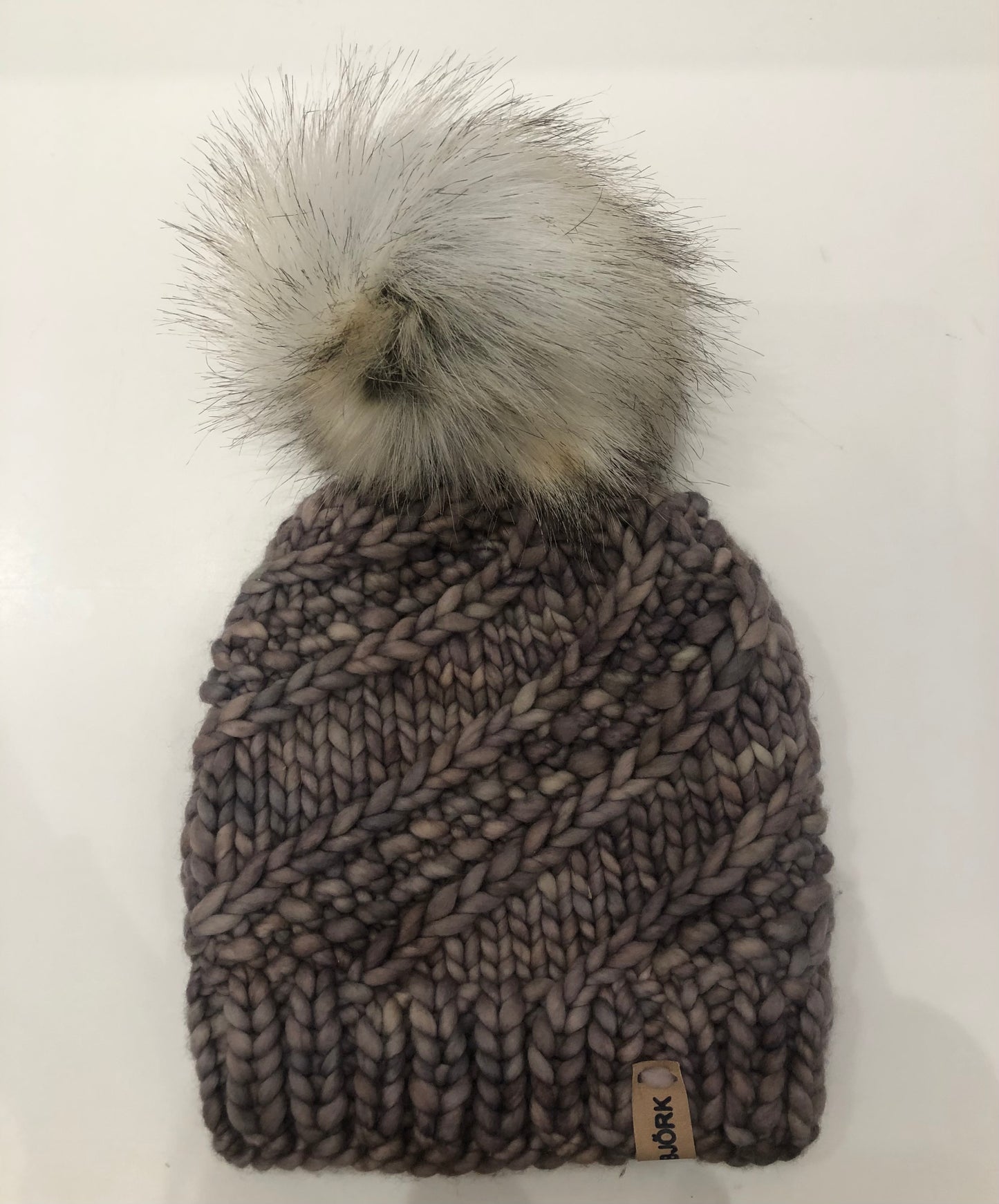 Fura | Hat With Pom Pom