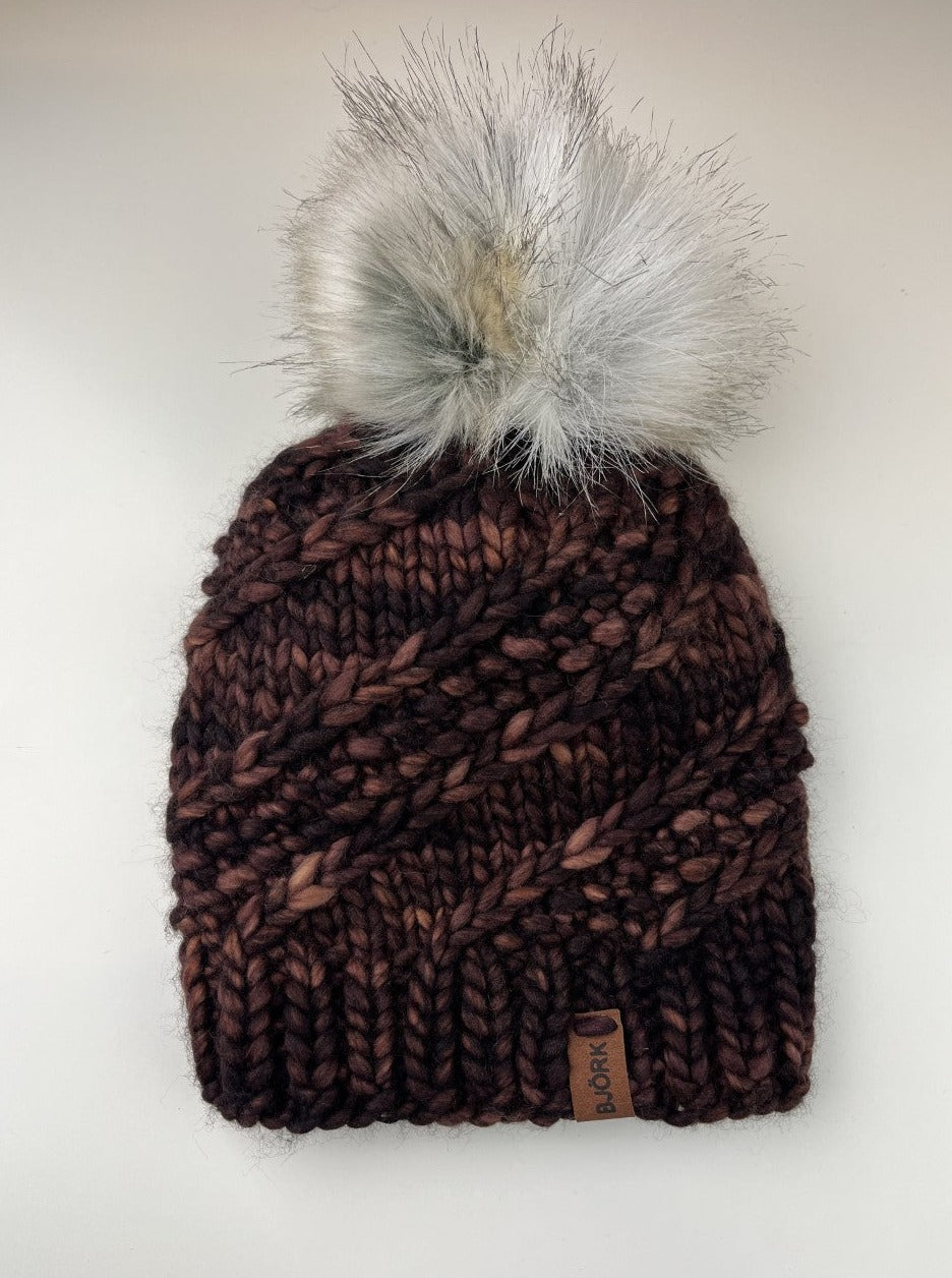 Fura | Hat With Pom Pom
